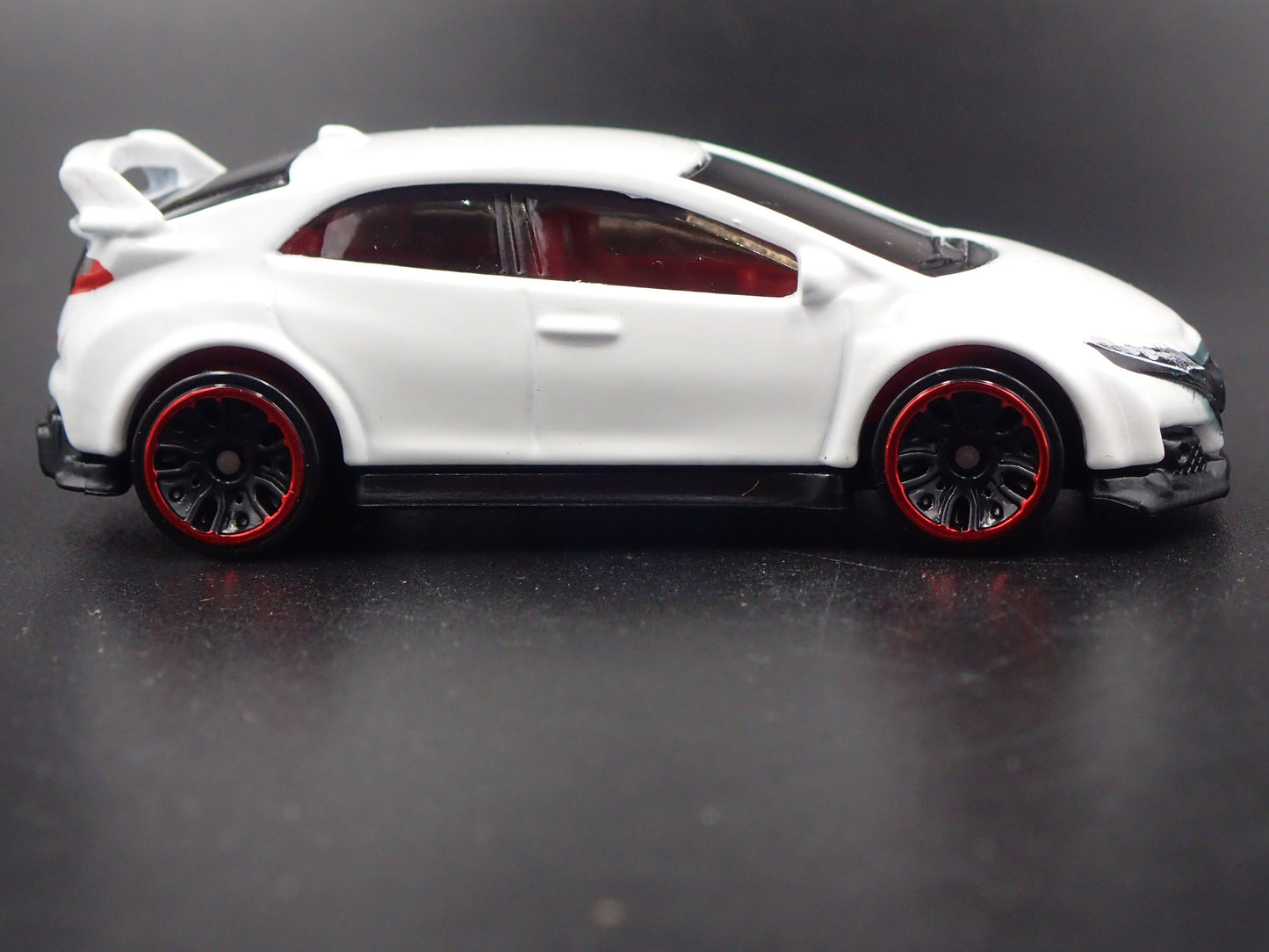 2011-2016 HONDA CIVIC TYPE R 1:64 SCALE COLLECTIBLE DIORAMA DIECAST MODEL CAR