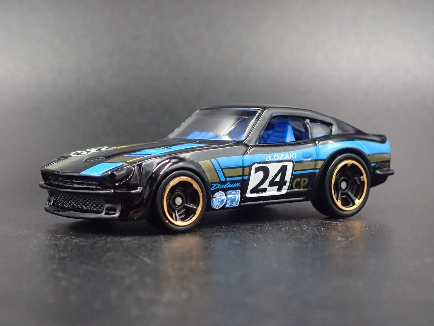 1970-1973 DATSUN 240Z JDM BLACK 1:64 SCALE COLLECTIBLE DIORAMA DIECAST MODEL CAR