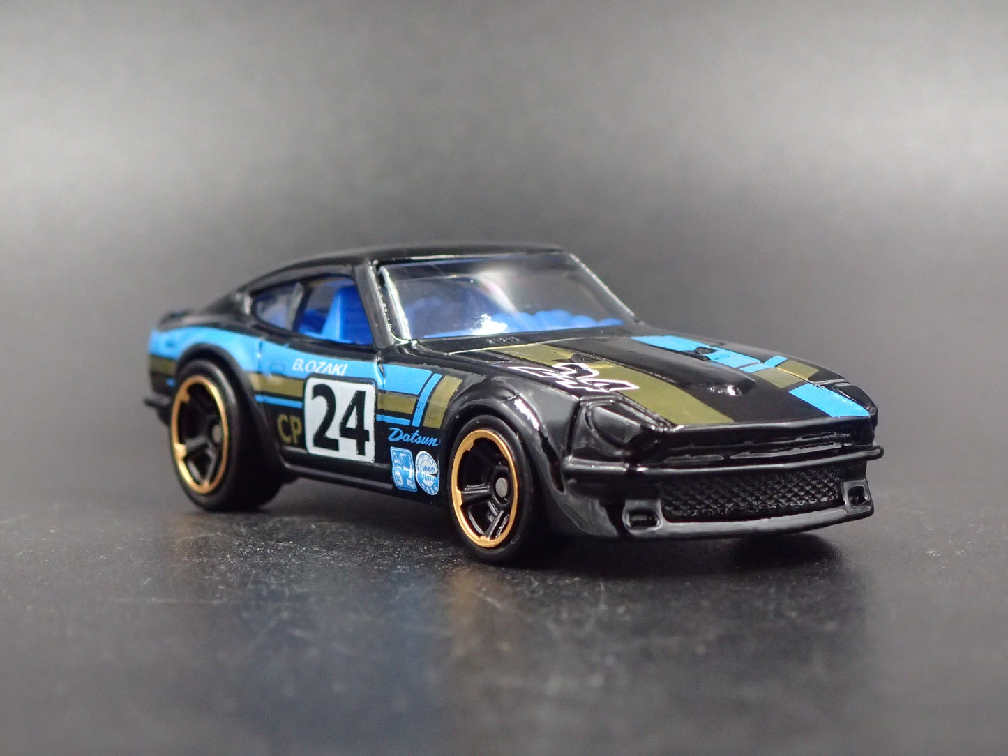 1970-1973 DATSUN 240Z JDM BLACK 1:64 SCALE COLLECTIBLE DIORAMA DIECAST MODEL CAR