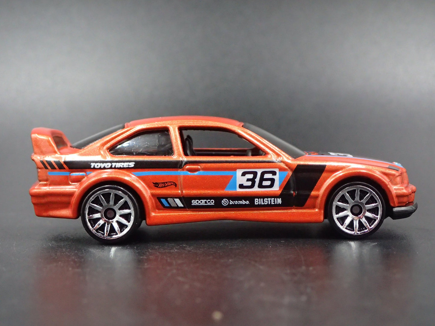 1992-1998 3 SERIES M3 BMW E36 COUPE RACE 1:64 SCALE DIORAMA DIECAST MODEL CAR