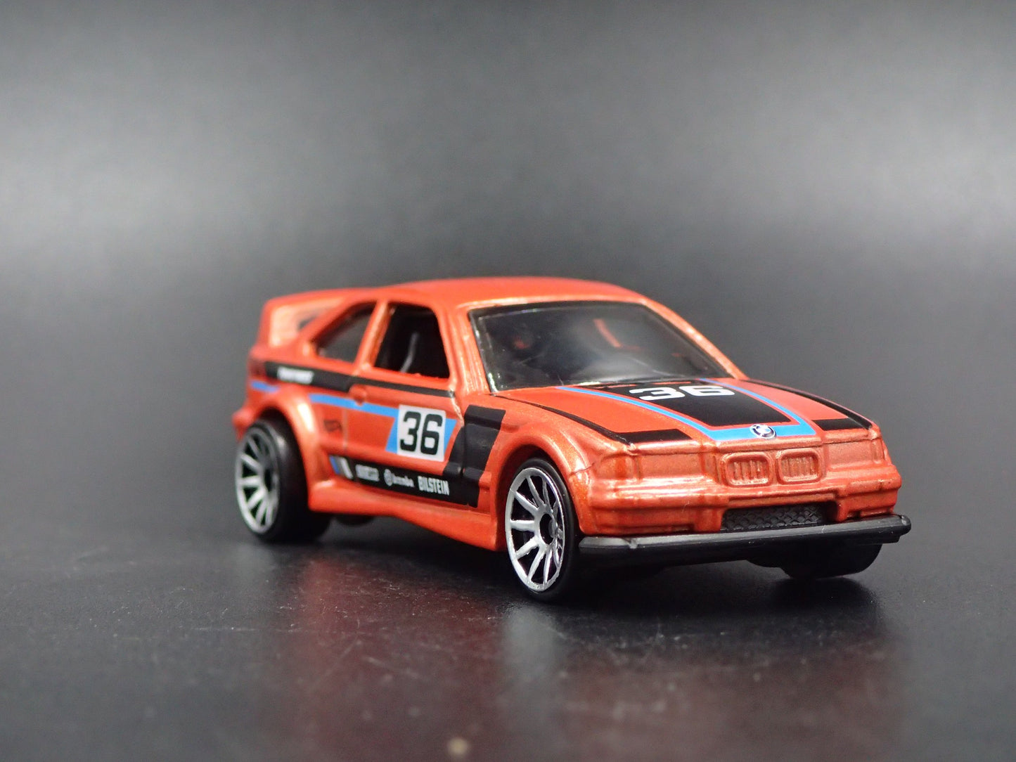 1992-1998 3 SERIES M3 BMW E36 COUPE RACE 1:64 SCALE DIORAMA DIECAST MODEL CAR