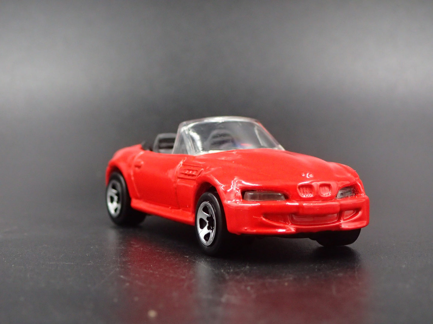 1996-2002 BMW Z3 M ROADSTER CONVERTIBLE RED 1:64 SCALE DIORAMA DIECAST MODEL CAR