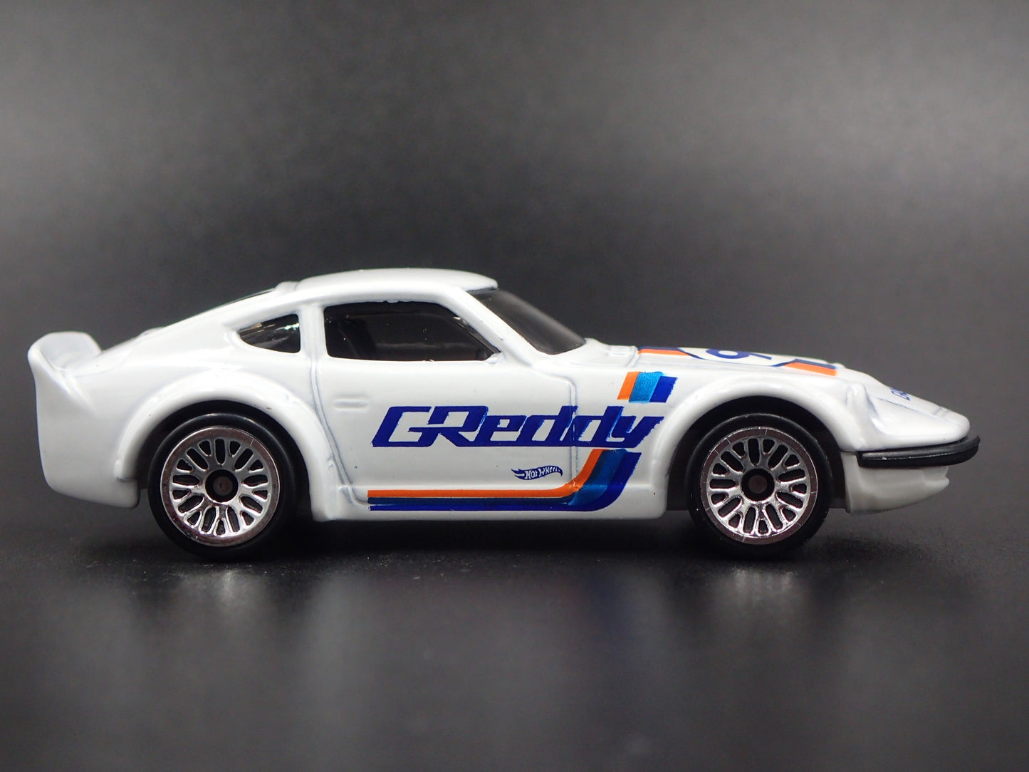 1970-1973 NISSAN FAIRLADY Z 240Z GREDDY 1/64 SCALE COLLECTIBLE DIECAST MODEL CAR