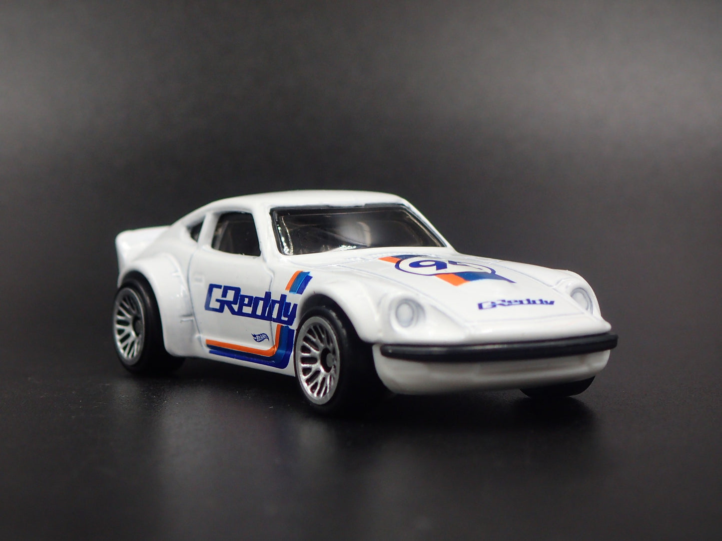 1970-1973 NISSAN FAIRLADY Z 240Z GREDDY 1/64 SCALE COLLECTIBLE DIECAST MODEL CAR