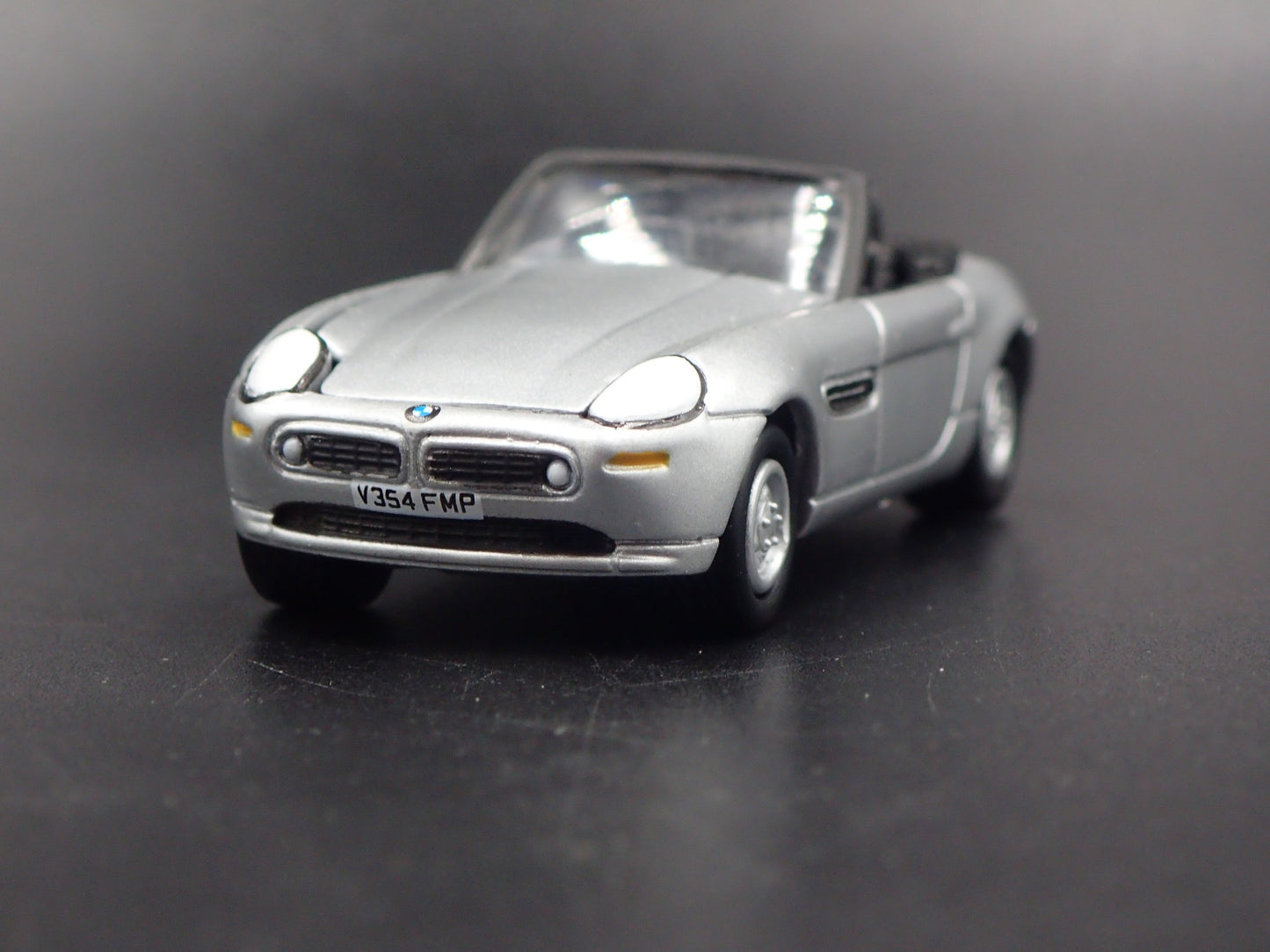 2000-2003 BMW Z8 CONVERTIBLE 1:64 SCALE COLLECTIBLE DIORAMA DIECAST MODEL CAR