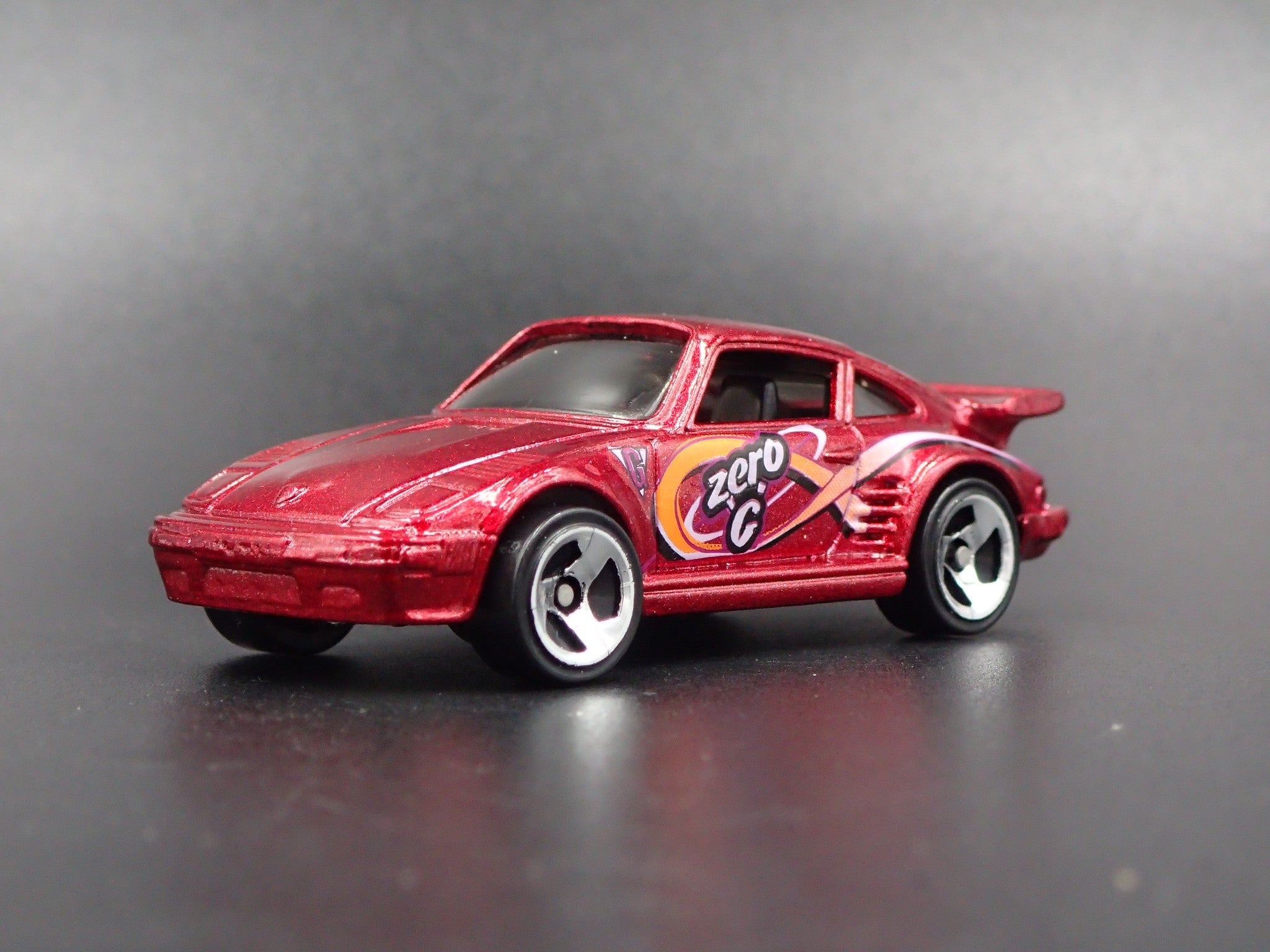 1978-1983 PORSCHE 930 TURBO SLANT NOSE 1:64 SCALE DIORAMA DIECAST