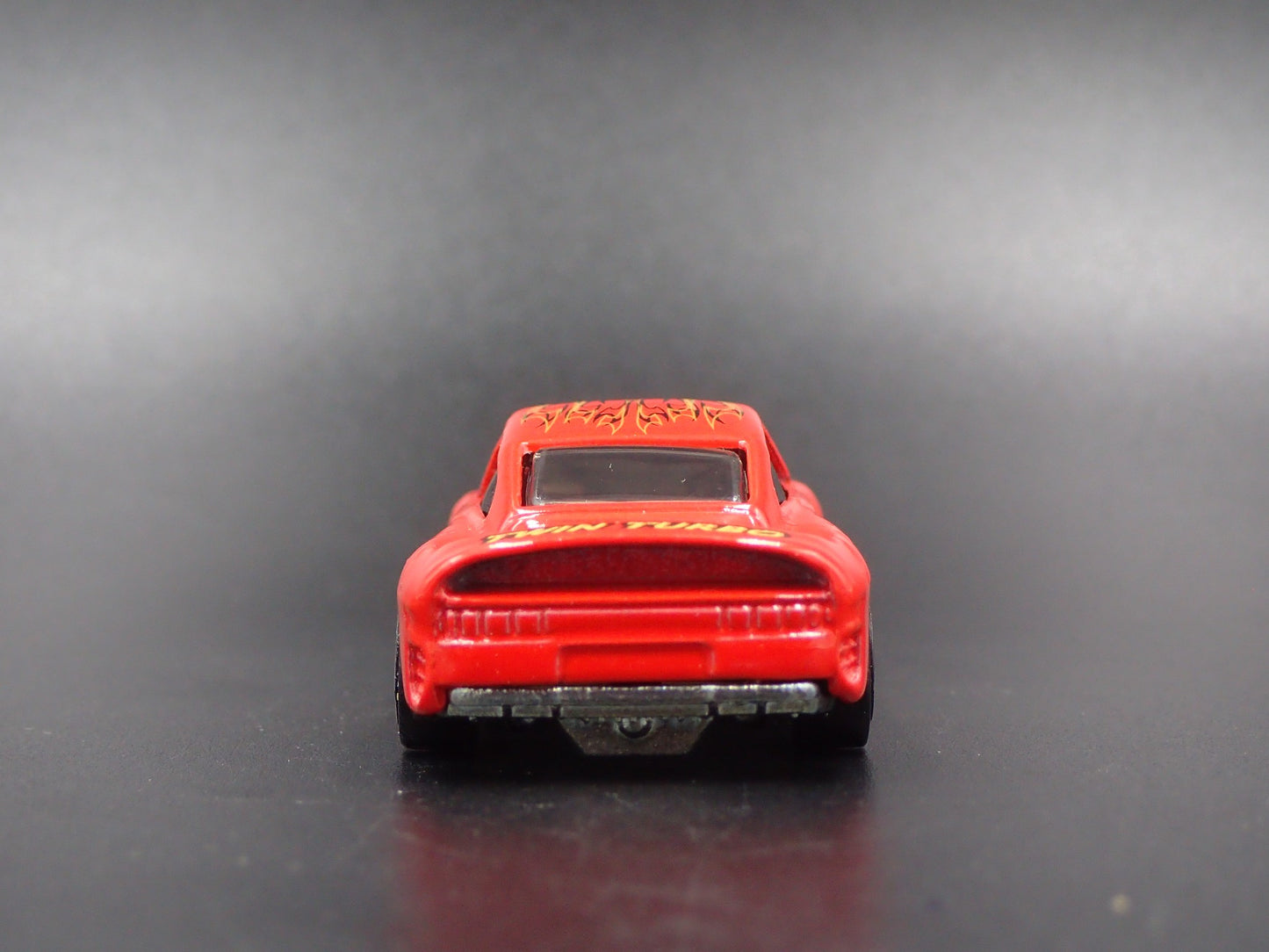 1986-1993 PORSCHE 959 RED 1:64 SCALE COLLECTIBLE DIORAMA DIECAST MODEL CAR