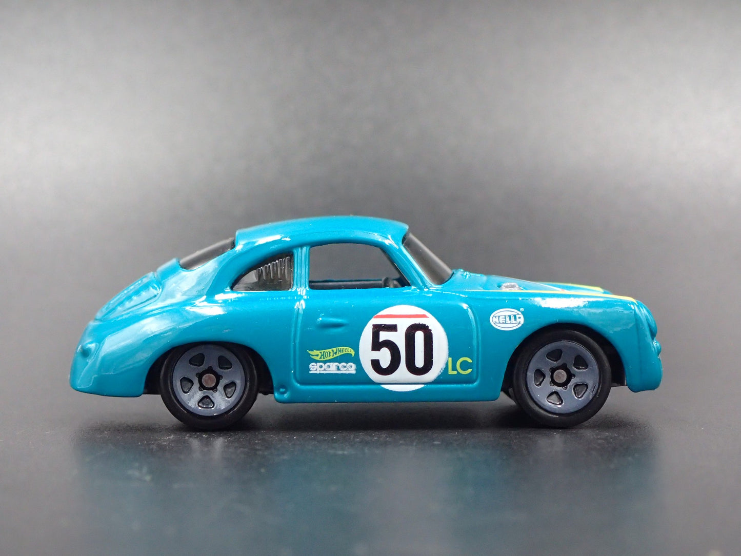 1955-1959 PORSCHE 356A OUTLAW 1:64 SCALE COLLECTIBLE DIORAMA DIECAST MODEL CAR