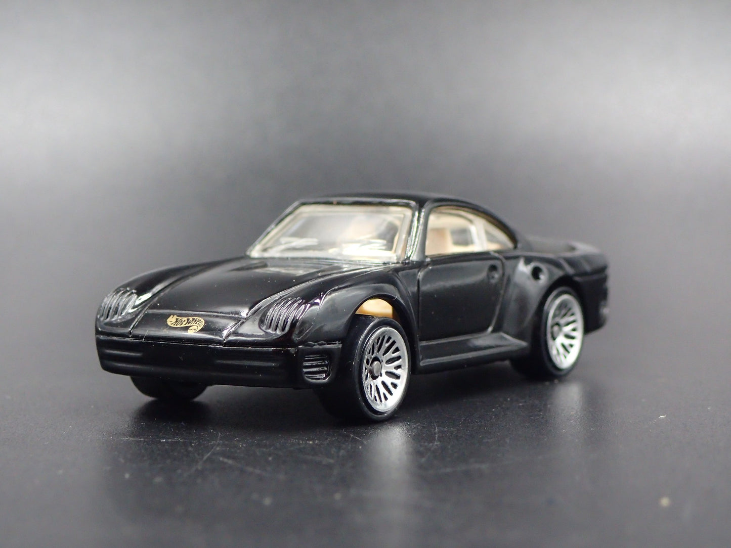 1986-1993 PORSCHE 959 BLACK 1:64 SCALE COLLECTIBLE DIORAMA DIECAST MODEL CAR
