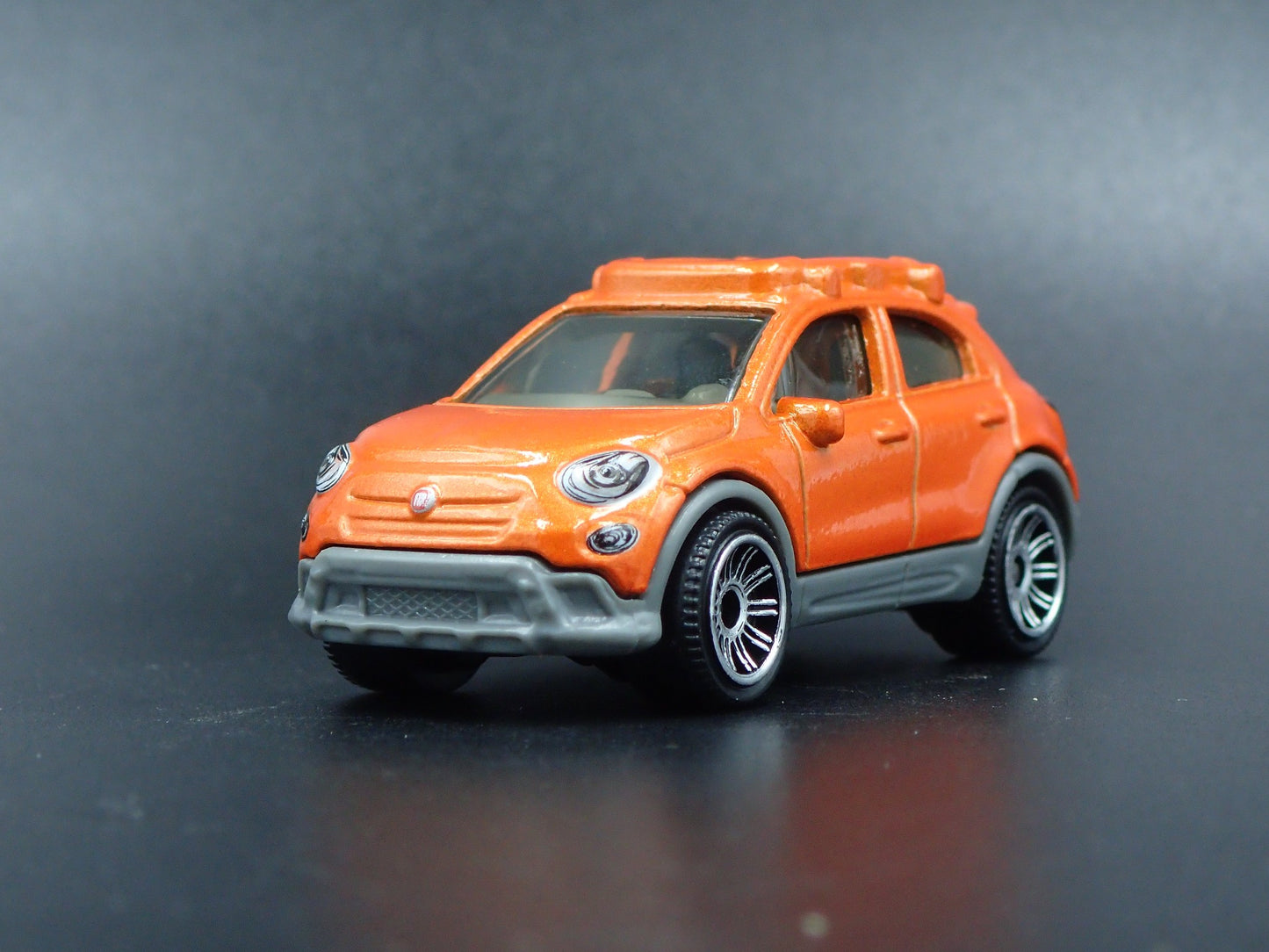 2015-2024 FIAT 500X 4 FOUR DOOR ORANGE 1/64 SCALE COLLECTIBLE DIECAST MODEL CAR