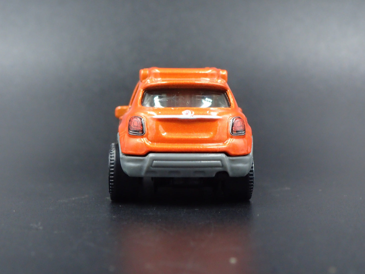 2015-2024 FIAT 500X 4 FOUR DOOR ORANGE 1/64 SCALE COLLECTIBLE DIECAST MODEL CAR