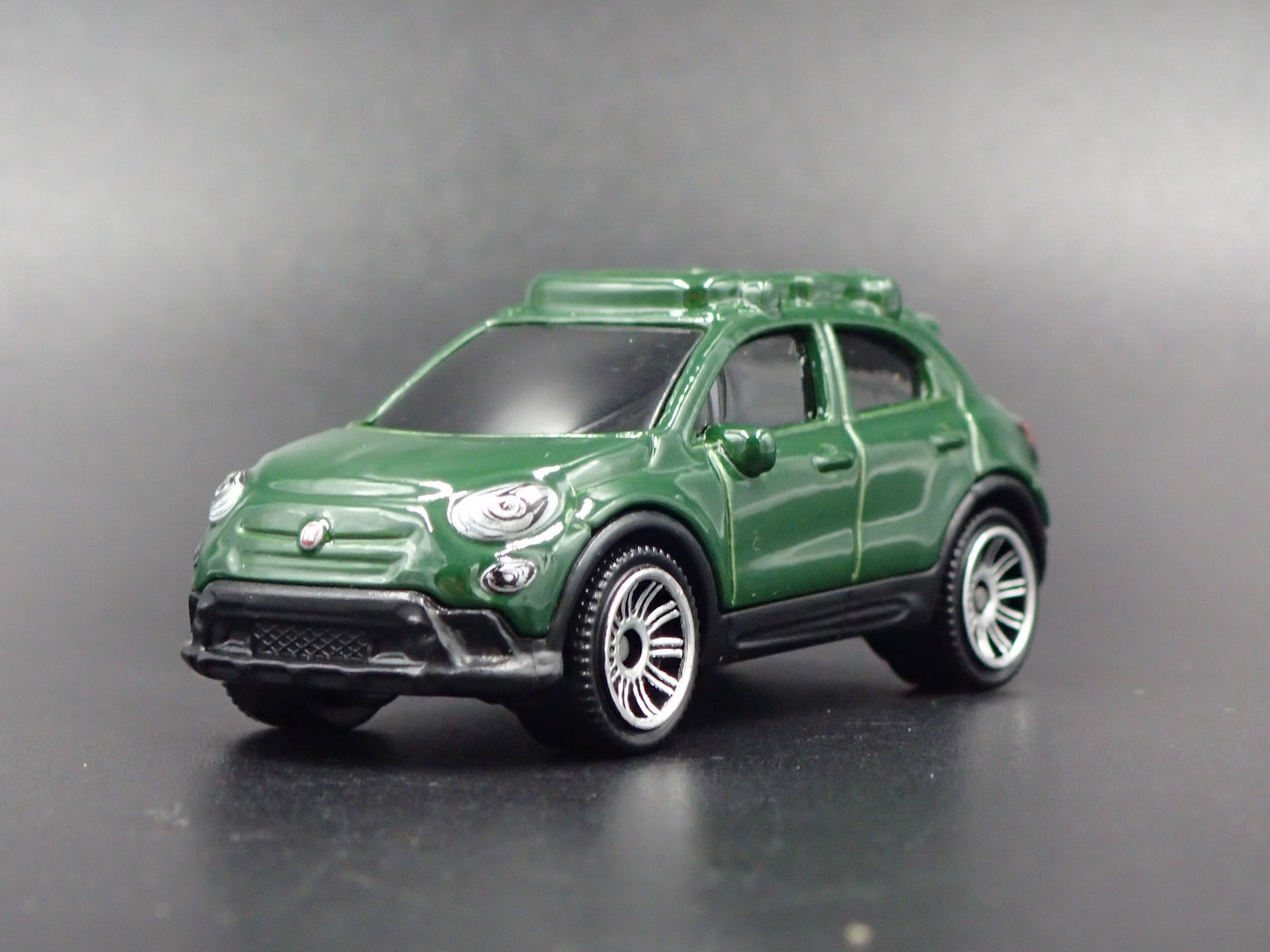 2015-2024 FIAT 500X 4 FOUR DOOR GREEN 1/64 SCALE COLLECTIBLE DIECAST MODEL CAR