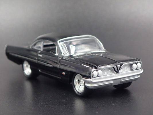 1961 61 PONTIAC CATALINA BLACK 1:64 SCALE COLLECTIBLE DIORAMA DIECAST MODEL CAR