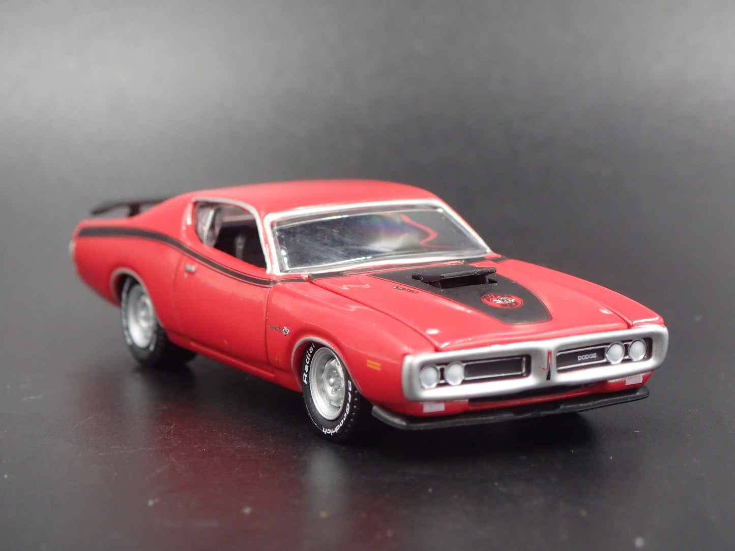 1971 71 DODGE CHARGER SUPER BEE RED 1:64 SCALE DIORAMA DIECAST MODEL CAR