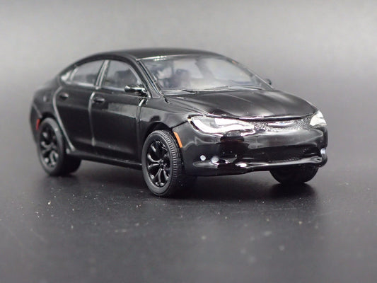2015 15 CHRYSLER 200S RARE 1:64 SCALE COLLECTIBLE DIORAMA DIECAST MODEL CAR-Burning Rubber Toy Company