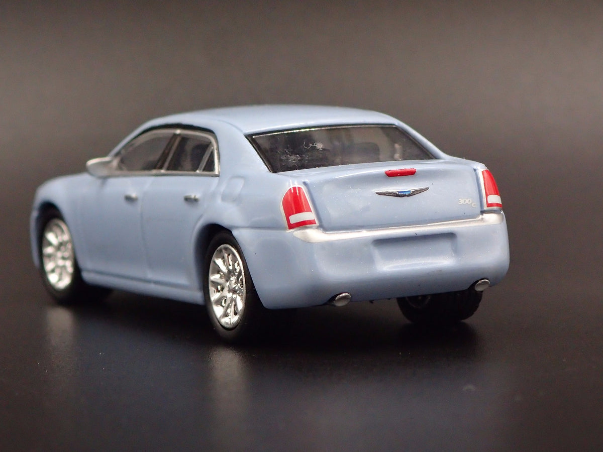 2011-2019 CHRYSLER 300C RARE 1:64 SCALE COLLECTIBLE DIORAMA DIECAST MODEL CAR-Burning Rubber Toy Company