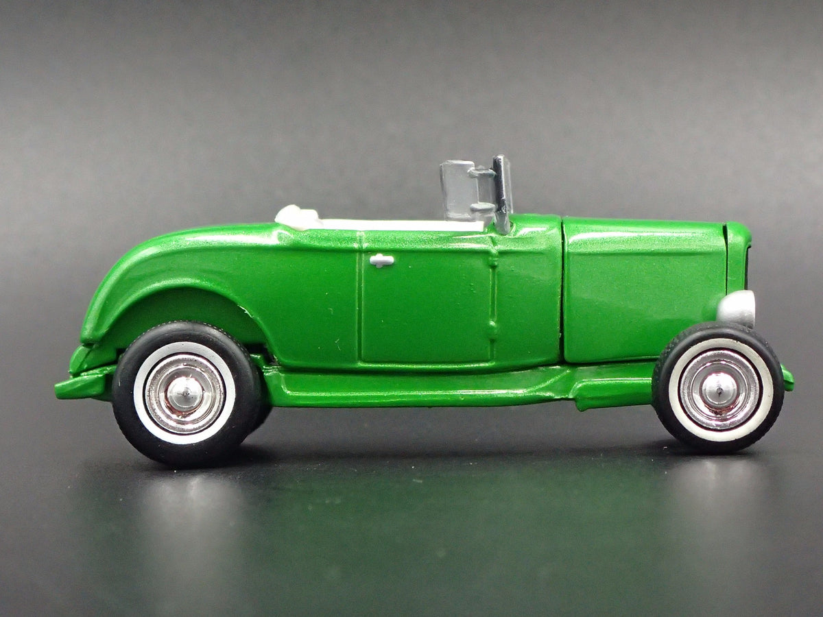 1932 FORD ROADSTER RARE 1:64 COLLECTIBLE DIECAST MODEL CAR-Burning Rubber Toy Company