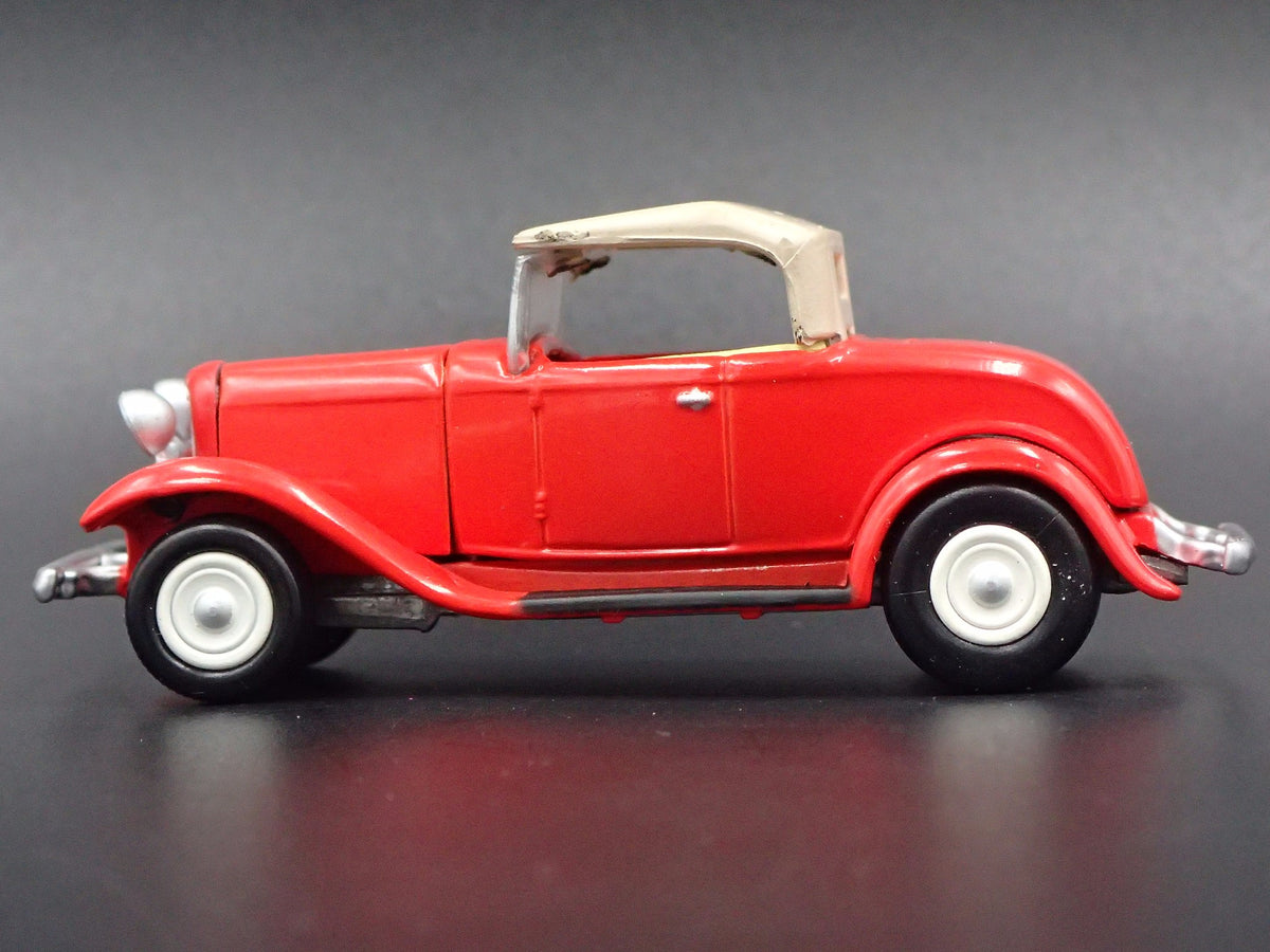 1932 FORD ROADSTER RARE 1:64 COLLECTIBLE DIECAST MODEL CAR-Burning Rubber Toy Company