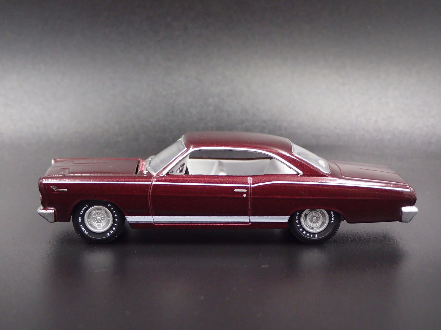 1966 66 MERCURY COMET CYCLONE GT RARE 1/64 SCALE DIORAMA DIECAST MODEL CAR